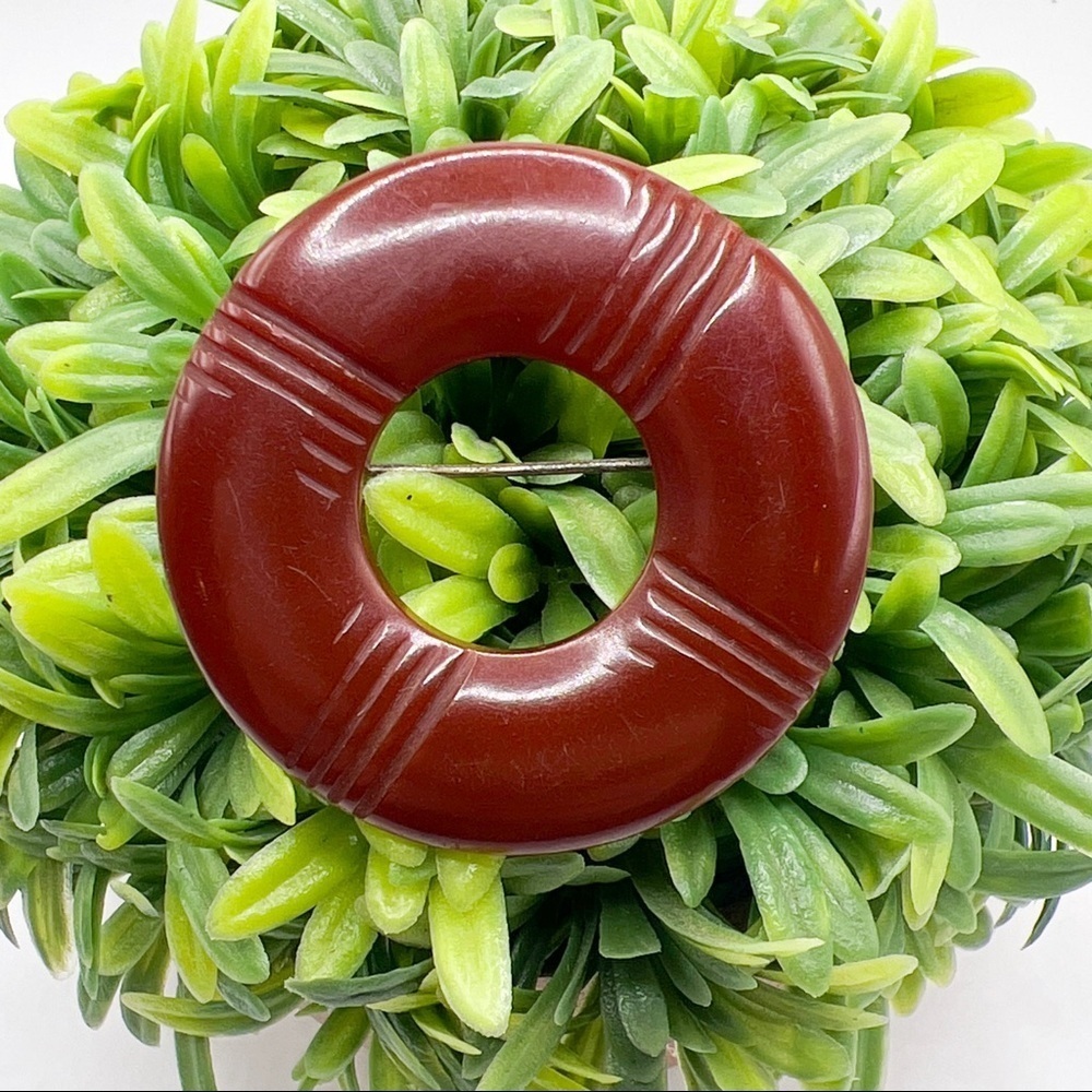 Brown Bakelite Circle Art Deco Brooch